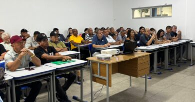 Prefeitura de Teresina promove capacitação para servidores sobre legislação urbana e atendimento ao público
