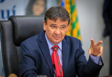 Vice de Rafael Fonteles deve ser definido com diálogo, diz Wellington Dias