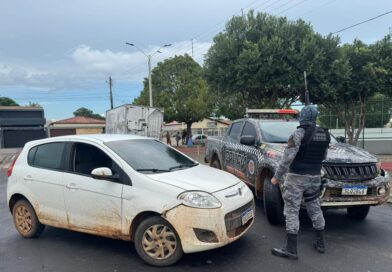 Trio é preso por suspeita de tráfico de drogas em São Raimundo Nonato; armas artesanais são apreendidas