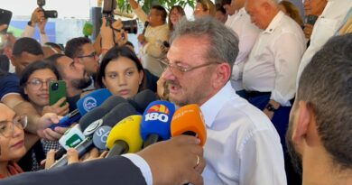 Wilson Martins destaca força do PSD para chapa federal e admite parceria com MDB em tom descontraído