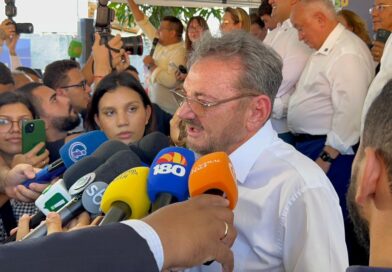 Wilson Martins destaca força do PSD para chapa federal e admite parceria com MDB em tom descontraído