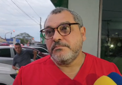 Médico afirma ter sido agredido por paciente durante consulta; família nega e aponta agressão