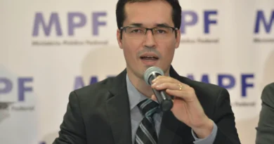 Deltan Dallagnol critica relação entre Daniel Vorcaro e instituições públicas em vídeo nas redes