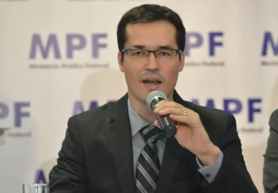 Deltan Dallagnol critica relação entre Daniel Vorcaro e instituições públicas em vídeo nas redes