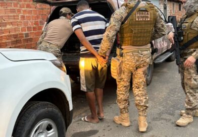 DUPLA QUE FEZ FAMÍLIA DE REFÉM EM ALTOS É PRESA NA ZONA SUDESTE DE TERESINA