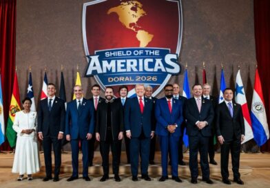 Trump reúne líderes latino-americanos na Flórida e lança coalizão “Escudo das Américas”