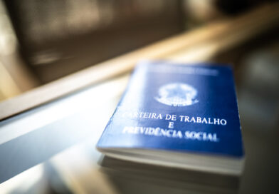 Escala 6×1 reacende debate sobre produtividade, custos e competitividade no Brasil