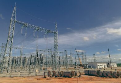 Linha de transmissão de 530 km avança no Piauí e deve ampliar distribuição de energia renovável