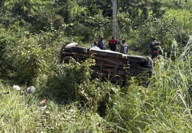 Acidente na BR-235 deixa três mortos e quatro feridos no sul do Piauí