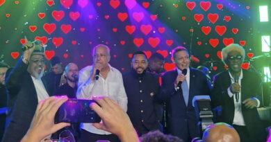 Nunes Marques celebra posse no TSE com festa luxuosa e show de samba às margens do Lago Paranoá