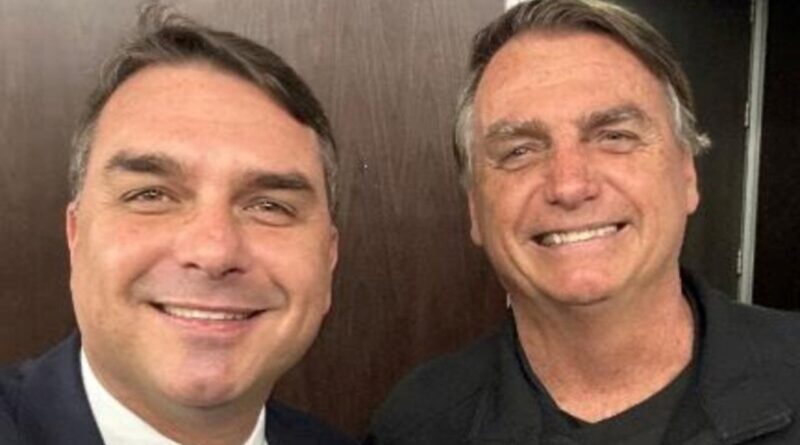 Bolsonaro orienta Flávio a manter pré-candidatura após crise envolvendo Banco Master e descarta Michelle em 2026