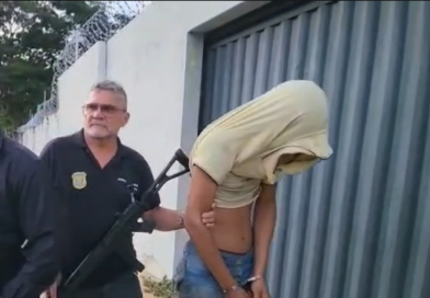 POLÍCIA PRENDE SUSPEITO DE DESMONTAR MOTOCICLETA ROUBADA EM NAZÁRIA