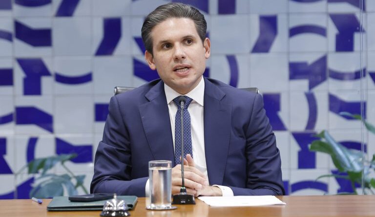 Cunhada de Hugo Motta recebeu R$ 140 milhões do Banco Master e caso levanta questionamentos