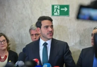 Rejeição de Jorge Messias acende alerta no STF e sinaliza tensão entre Poderes, diz analista