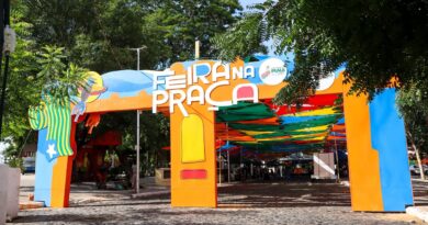 Feira na Praça celebra o Dia das Mães com música e cultura no Centro de Teresina
