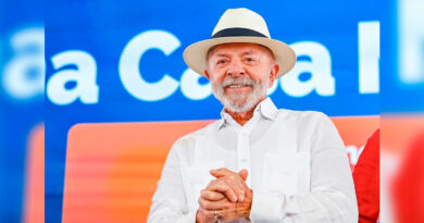 LULA DIZ QUE POLÍTICO QUE MENTE “TINHA QUE TER A LÍNGUA CORTADA”