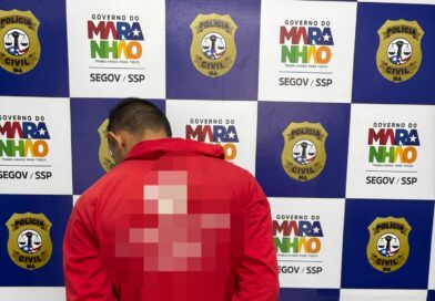 MÃE É PRESA APÓS AUTORIZAR RELAÇÃO DA FILHA DE 12 ANOS COM HOMEM: “A MENINA JÁ NÃO ERA MAIS VIRGEM”; O SUSPEITO TAMBÉM FOI DETIDO