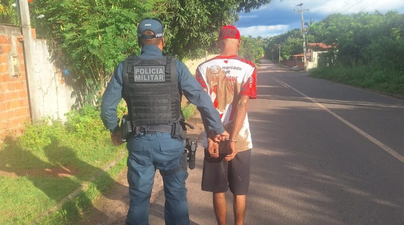 8° BPM PRENDE SUSPEITO APÓS ACOMPANHAMENTO TÁTICO NA TABOCA DO PAU FERRADO