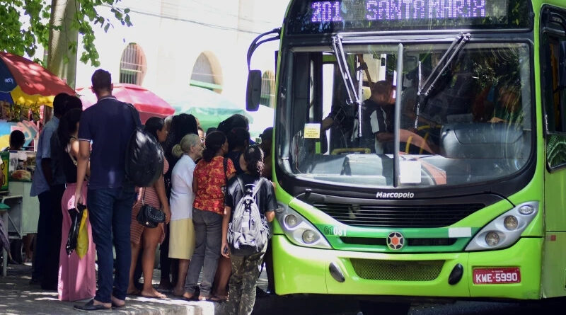 Prefeito anuncia novo plano para transporte público em Teresina e busca apoio federal