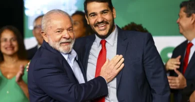 Lula reafirma apoio a Jorge Messias após rejeição inédita no Senado para vaga no STF