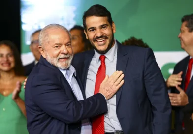 Lula reafirma apoio a Jorge Messias após rejeição inédita no Senado para vaga no STF