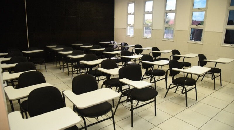 Professores da rede privada do Piauí anunciam paralisação para segunda-feira (25)