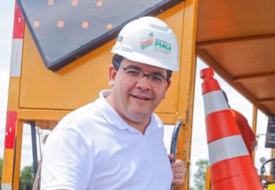 PIAUÍ INICIA OBRA DE ASFALTO EM TERESINA COM 159 RUAS E 54 BAIRROS