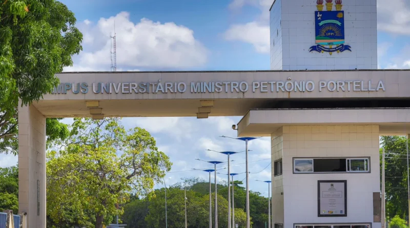 Requerimento na Alepi cobra medidas da UFPI contra uso de drogas e problemas de limpeza