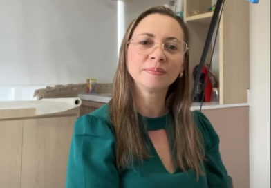 Pediatra presta homenagem às mulheres e destaca dedicação das mães