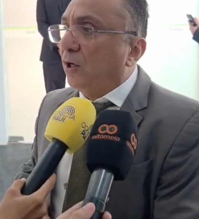“SE TUDO FOR DO ESTADO, ENTREGUEM TAMBÉM O TRANSPORTE”, DIZ DUDU AO COBRAR RESPOSTAS DA PREFEITURA E CRITICAR GESTÃO DE SERVIÇOS PÚBLICOS
