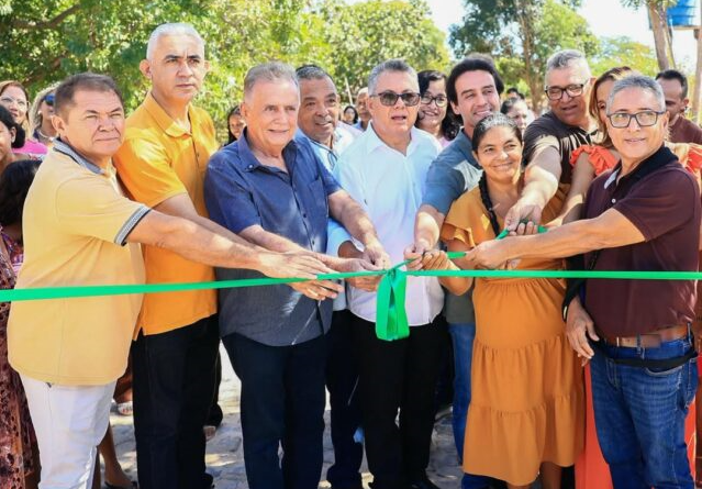 Prefeitura de Nazária entrega novas ruas pavimentadas em comunidades rurais