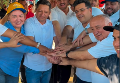 Wilson Martins acompanha obras e entrega pavimentação em João Costa e Nova Santa Rita