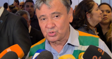 WELLINGTON DIAS DIZ QUE AÇÃO JUDICIAL IMPEDIU CONCLUSÃO DO PORTO DE LUÍS CORREIA