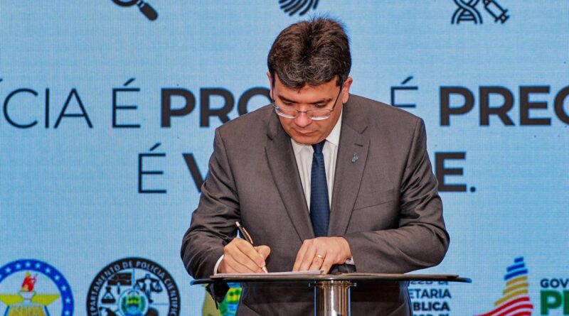 Estado amplia quadro efetivo com posse de 137 novos servidores aprovados em concursos
