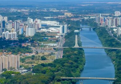 Teresina tem 12 pontos de lentidão no trânsito e horários de pico se concentram no início da manhã, ao meio-dia e no fim da tarde