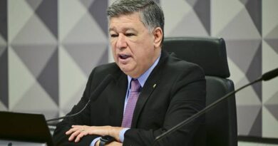 Ex-presidente da CPMI do INSS relata bastidores da investigação e diz que comissão foi interrompida