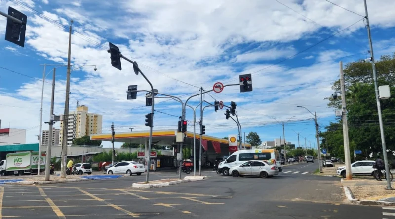 Frei Serafim recebe semáforos inteligentes em projeto-piloto de mobilidade em Teresina