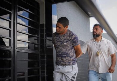 DPCA PRENDE PROFESSOR ACUSADO DE ABUSO SEXUAL CONTRA ALUNO DE 14 ANOS NA ZONA SUDESTE