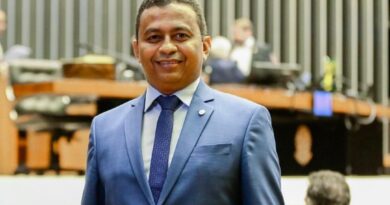 Deputado Dr. Francisco participa da entrega de moradias e vistoria obras de abastecimento de água em Pio IX