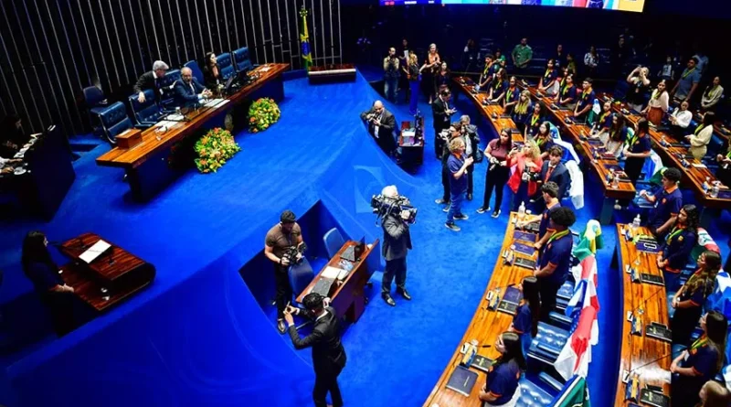 Programa Jovem Senador 2026 reúne estudantes de todo o país em semana de atividades no Congresso Nacional