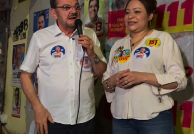 Wilson Martins pede votos e anuncia pré-candidatura a deputado federal em Teresina