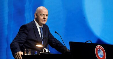 Confederações estudam moção de desconfiança contra Infantino em meio à crise na Fifa