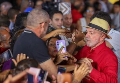 Nunes Marques determina retirada de vídeo de Lula após fala sobre Tribunal Eleitoral