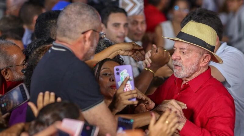 Nunes Marques determina retirada de vídeo de Lula após fala sobre Tribunal Eleitoral