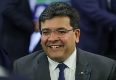 “EU E O WASHINGTON VAMOS GOVERNAR O PIAUÍ JUNTOS”, DIZ RAFAEL EM MEIO A ESPECULAÇÕES SOBRE MINISTÉRIO DA FAZENDA