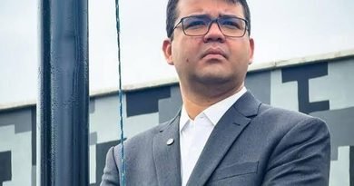 Chico Lucas critica Flávio Bolsonaro após debate na Band: “O Brasil não merece um moleque na presidência”