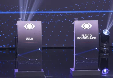Flávio Bolsonaro e Lula se enfrentam em debate na Band neste domingo